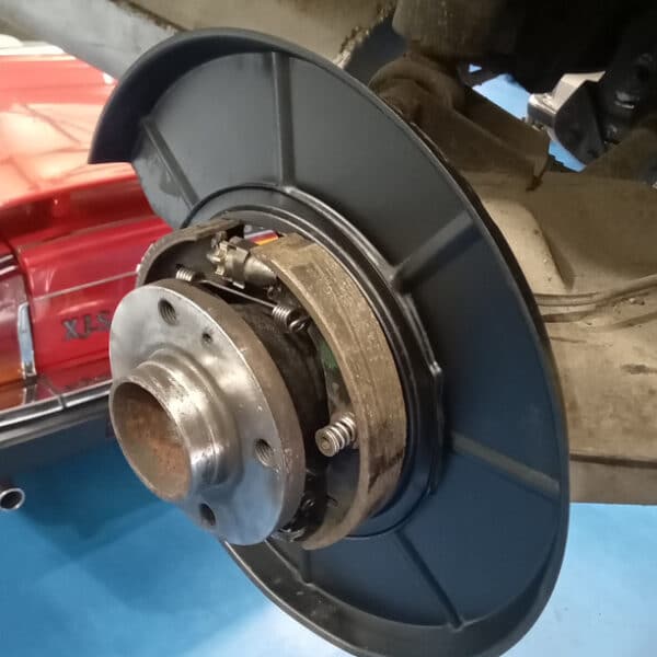 111125 1987 Maserati BiTurbo Rear Brakes 10