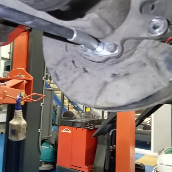 111125 1987 Maserati BiTurbo Rear Brakes 25