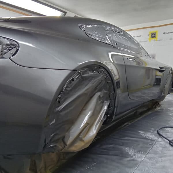 111125 2006 Aston Martin V8 Vantage Painted 2