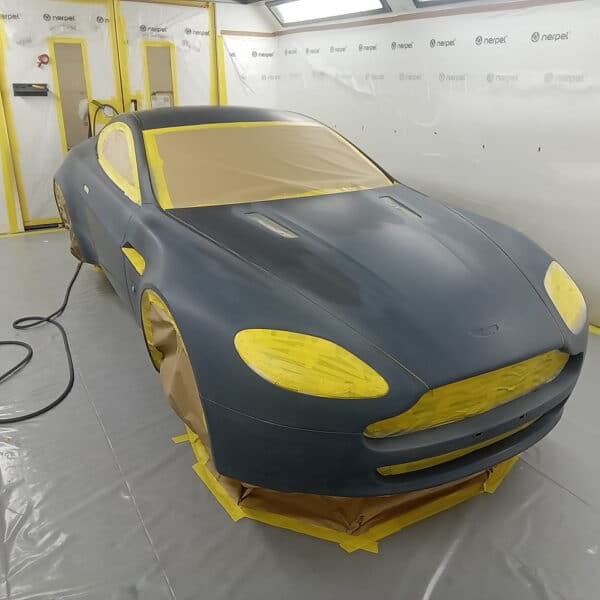 111125 2006 Aston Martin V8 Vantage Painted 6