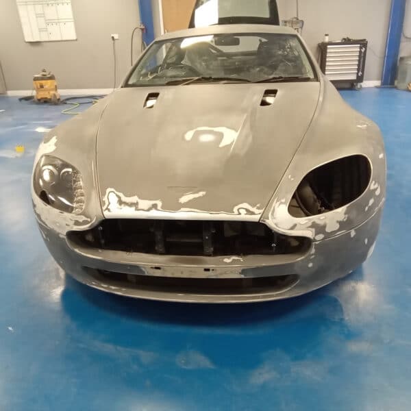 111125 2006 Aston Martin V8 Vantage Prepped for Primer 16