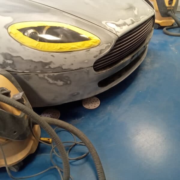 111125 2006 Aston Martin V8 Vantage Strip Down and Prep 11