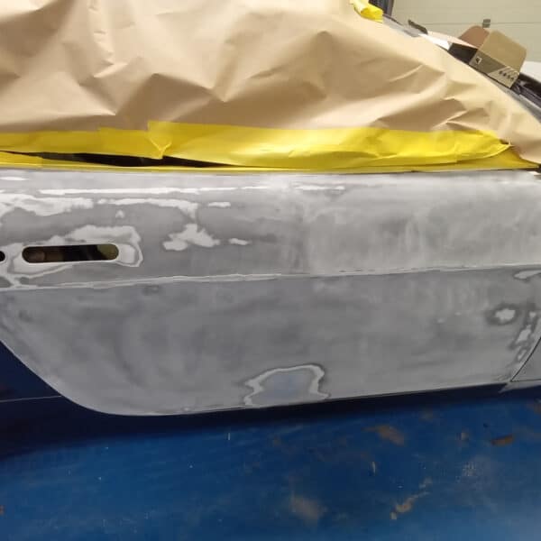 111125 2006 Aston Martin V8 Vantage Strip Down and Prep 13