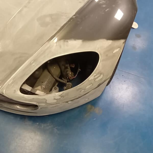 111125 2006 Aston Martin V8 Vantage Strip Down and Prep 9