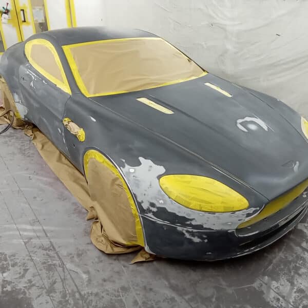 111125 2006 Aston Martin V8 Vantage in Primer 14
