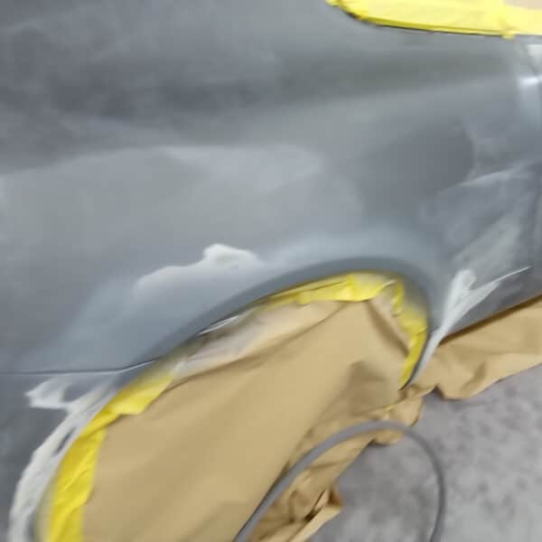 111125 2006 Aston Martin V8 Vantage in Primer 9