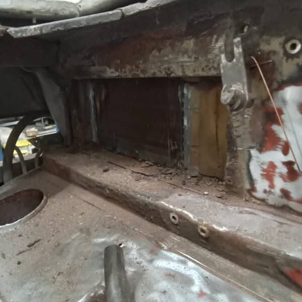 121125 1970 Aston Martin DBS Driver Side Heater Core