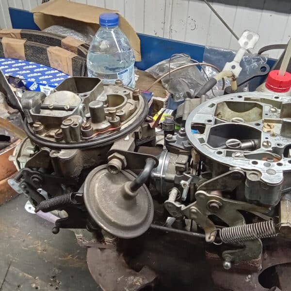 121125 1973 Mercedes 250 Carb Overhaul2 11