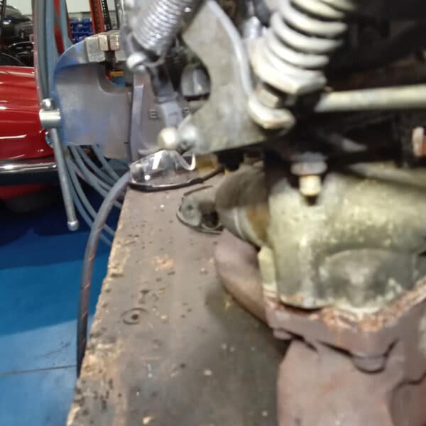 121125 1973 Mercedes 250 Carb Overhaul2 2