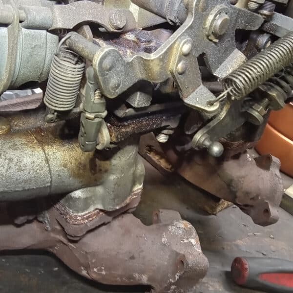 121125 1973 Mercedes 250 Carb Overhaul2 3