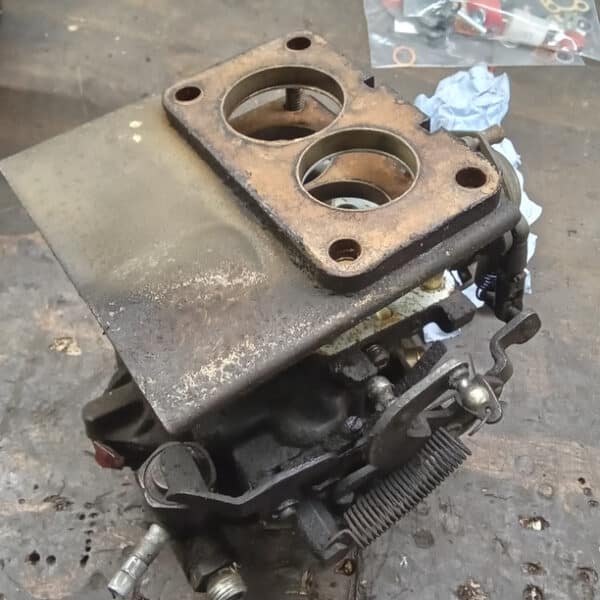 121125 1973 Mercedes 250 Carburettor Overhaul 22