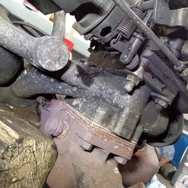 121125 1973 Mercedes 250 Carburettor Overhaul 23