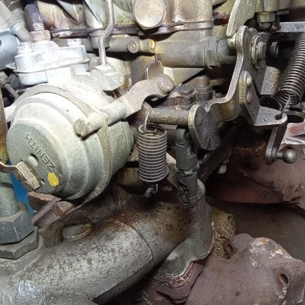 121125 1973 Mercedes 250 Carburettor Overhaul 27