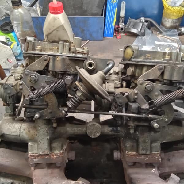 121125 1973 Mercedes 250 Carburettor Overhaul 32