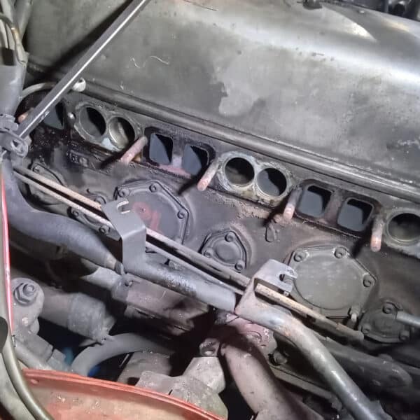 121125 1973 Mercedes 250 Carburettor Overhaul 33