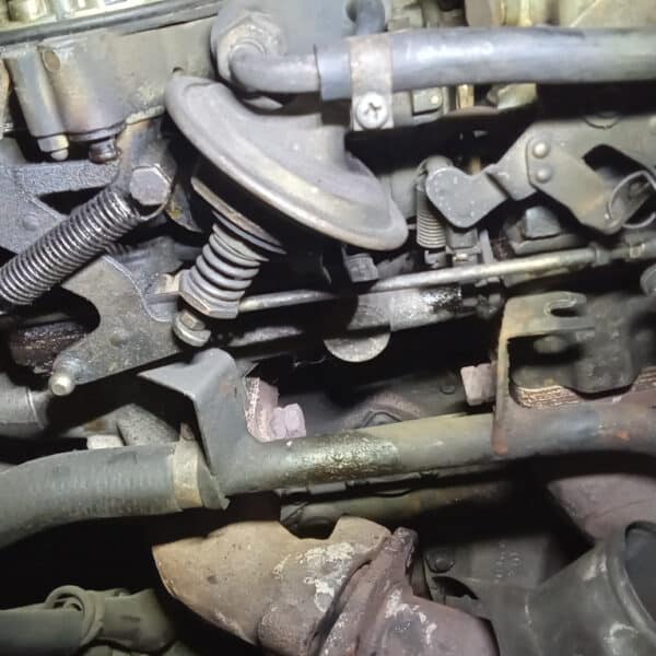 121125 1973 Mercedes 250 Carburettor Overhaul 42