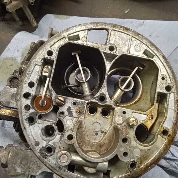 121125 1973 Mercedes 250 Carburettor Overhaul 7