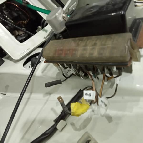 131125 1969 Audi 70L Engine Bay Wiring 4