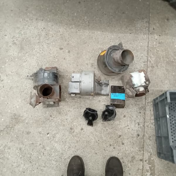 131125 1970 Aston Martin DBS Parts Sent to Sand Blasters 2