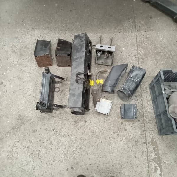 131125 1970 Aston Martin DBS Parts Sent to Sand Blasters