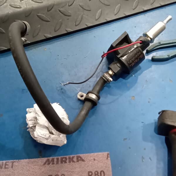 131125 1971 MG Midget Repairs and Fuel Pump 6