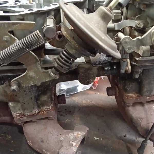 131125 1973 Mercedes 250 Rear Carburettor Overhaul 6