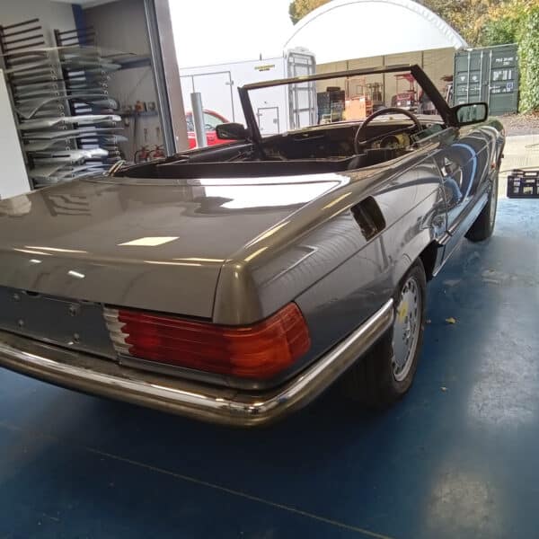 131125 1987 Mercedes 500SL Reassembled 2