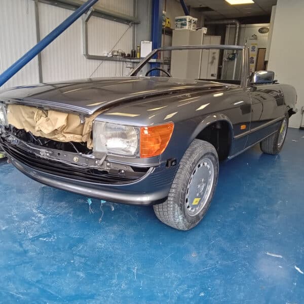 131125 1987 Mercedes 500SL Reassembled 4