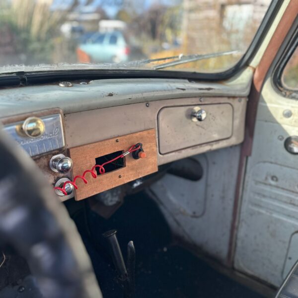 141125 1955 International Harvester Pickup arrival 3