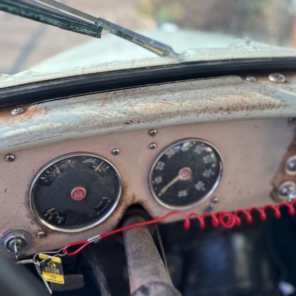 141125 1955 International Harvester Pickup arrival 4