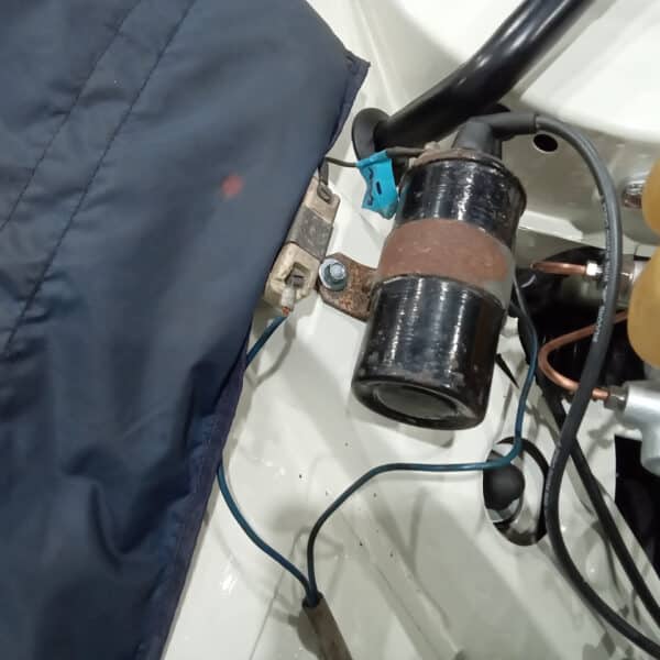 141125 1969 Audi 70L Coil and Regulator