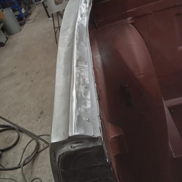 141125 1970 Aston Martin DBS Quarter Window Repair 2