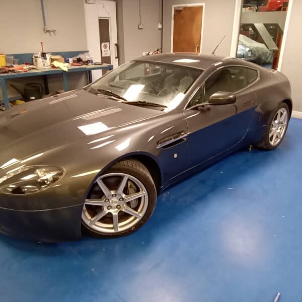 171125 2006 Aston Martin V8 Vantage Finished 2