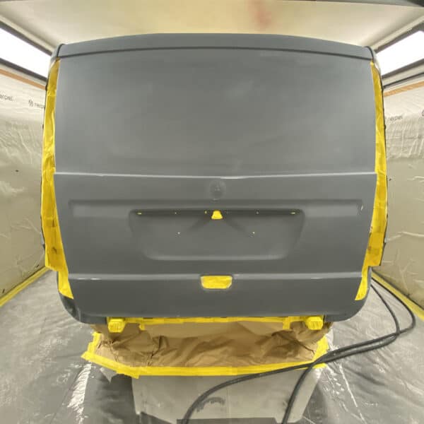 181125 2005 Mercedes Vito in colour 4