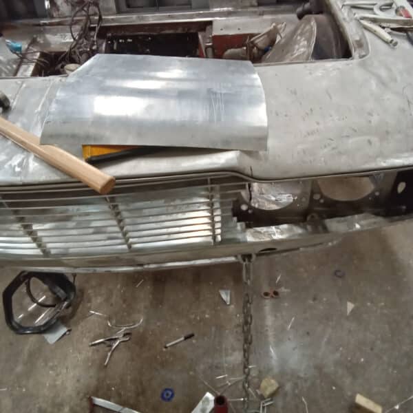 191125 1970 Aston Martin DBS Grille Adjustments 5