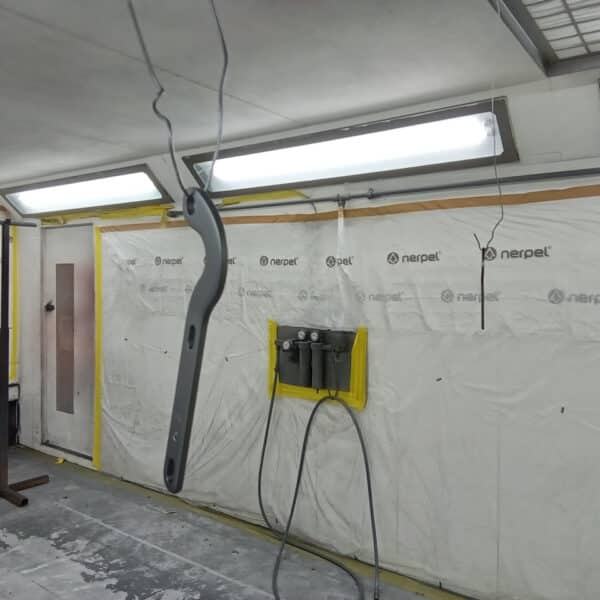 191125 1987 Mercedes 500SL Bonnet Hinges Painted 4