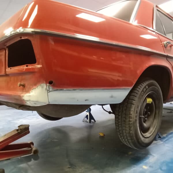 1973 Mercedes 250 Panel Levelling 2