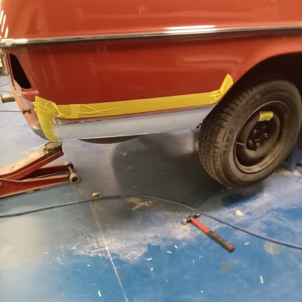 1973 Mercedes 250 Panel Levelling 4