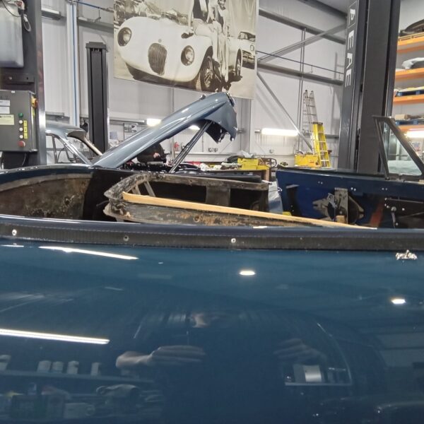 201125 1969 Aston Martin DB6 Volante Doors and Chromework Installed 8