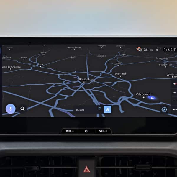 2026 TOYOTA Hilux BEV INT 03 1