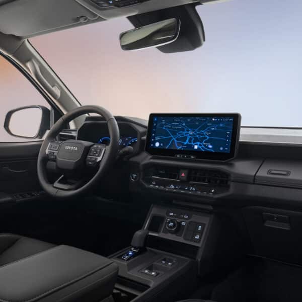 2026 TOYOTA Hilux BEV INT 07