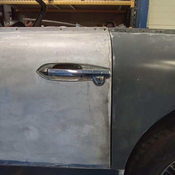 261125 1955 Aston Martin DB24 Drophead Passenger Door adjustment and modifications 14