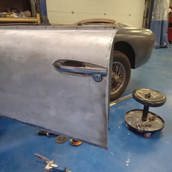 261125 1955 Aston Martin DB24 Drophead Passenger Door adjustment and modifications 3