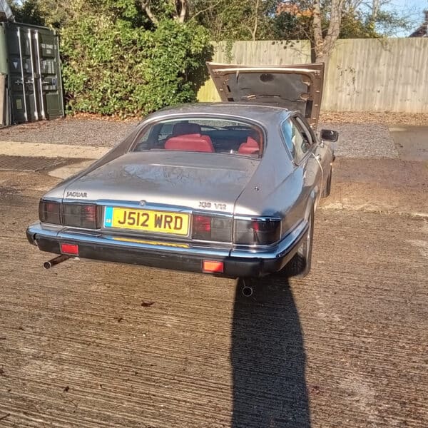 271125 1991 Jaguar XJS Repairs Fuel sender washer pump rear silencer 3