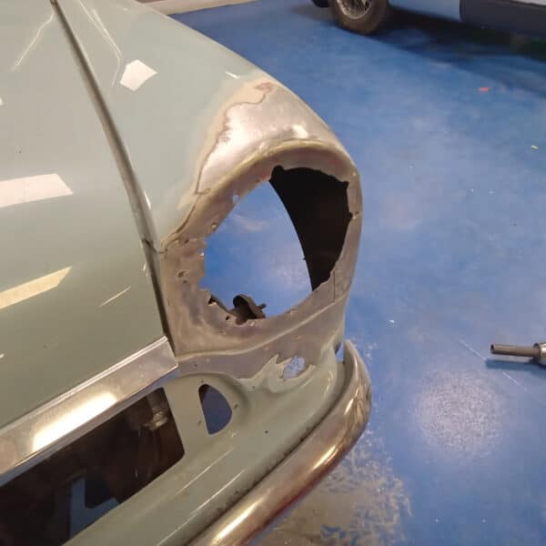 281125 1981 Mini Crash Repair