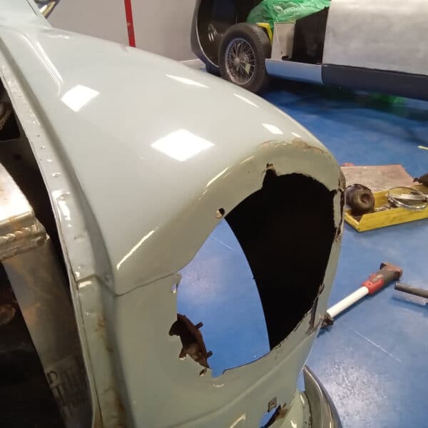 281125 1981 Mini Crash Repair 7