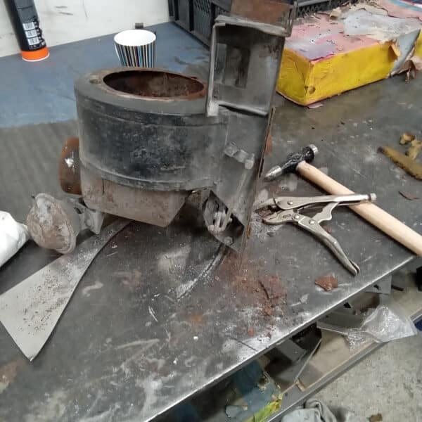 291025 1970 Aston Martin DBS Blower Box Repaired 3