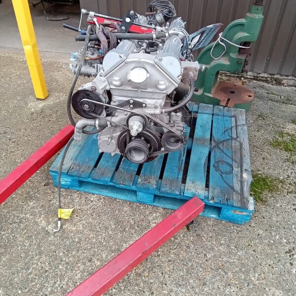 311025 1970 Aston Martin DBS Engine Removed 4