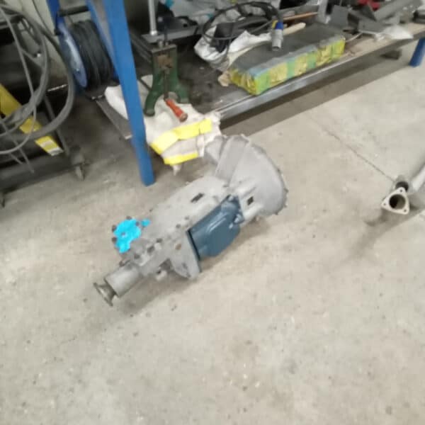 311025 1970 Aston Martin DBS Engine Removed 5