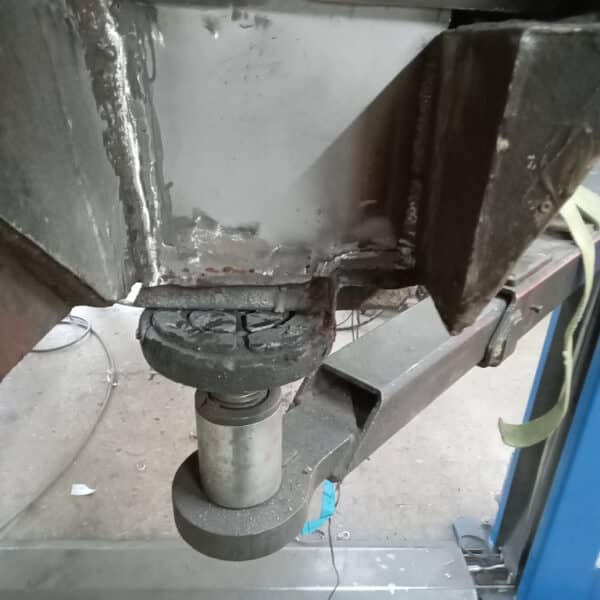 311025 1970 Aston Martin DBS Patch Repairs